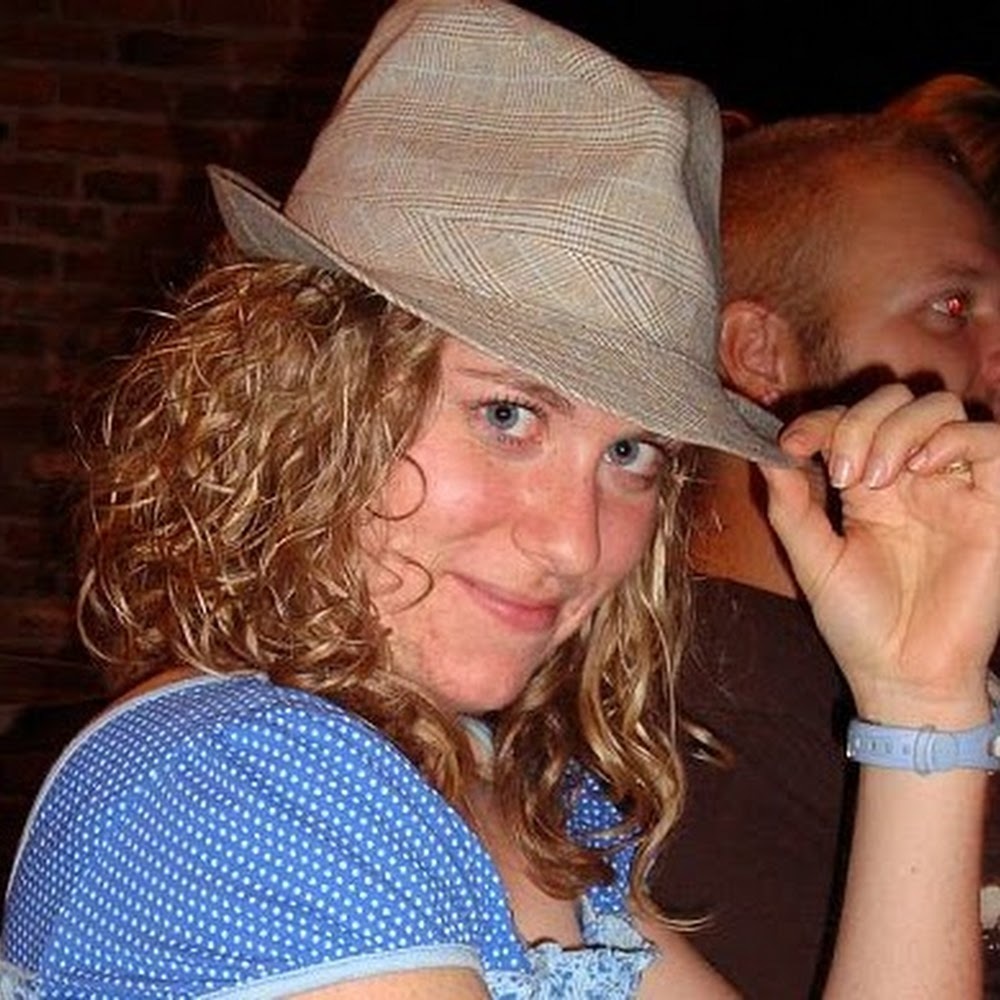 Meet your Posher, Julie